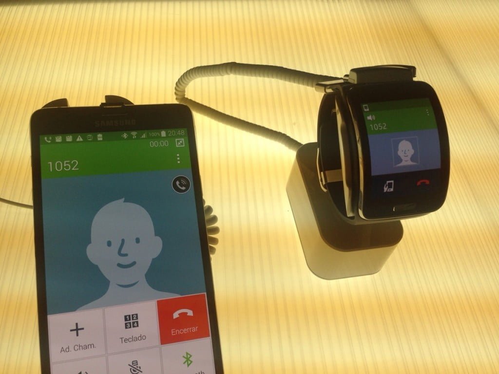 Galaxy Note 4 agora será vendido no Brasil e tem total integração com o relógio Gear S