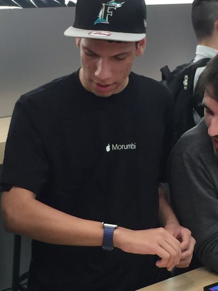 Fernando Bernard foi um felizardo pois conseguiu a camiseta e de quebra ainda provou o Apple Watch