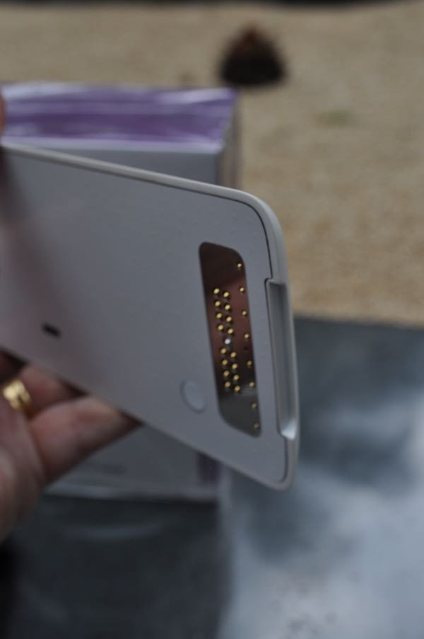 Um pouco "gordinho" o Moto Snap JBL SoundBoost