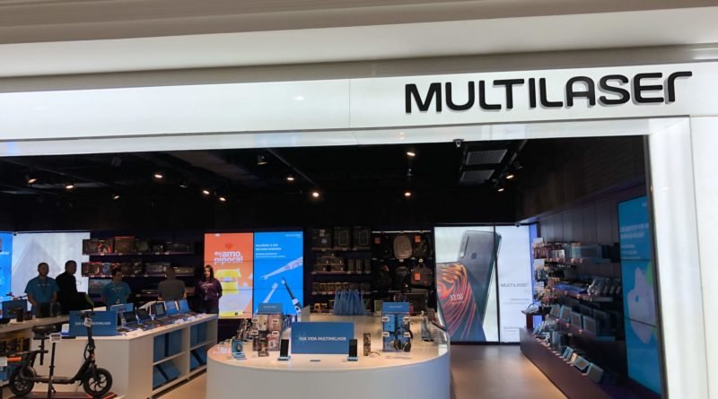 Fachada de loja Multilaser no Shopping Pátio Paulista