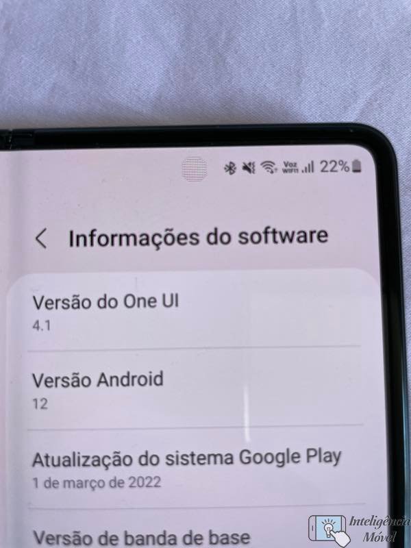 Câmera do folda internamente é quase imperceptível