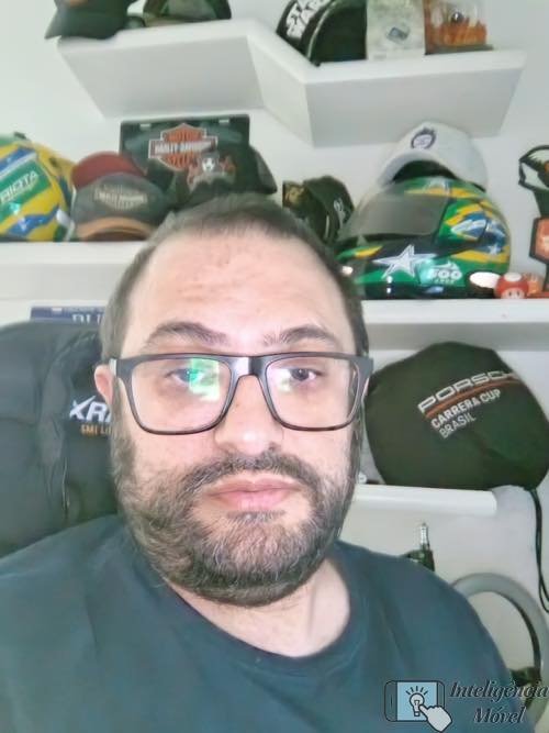 Selfies ficam forçando o embelezamento