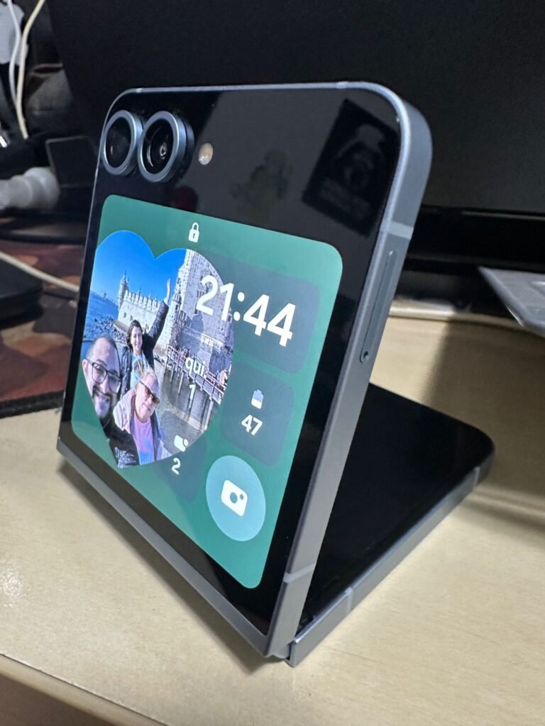 Galaxy Z Flip 6 A Revolução Compacta