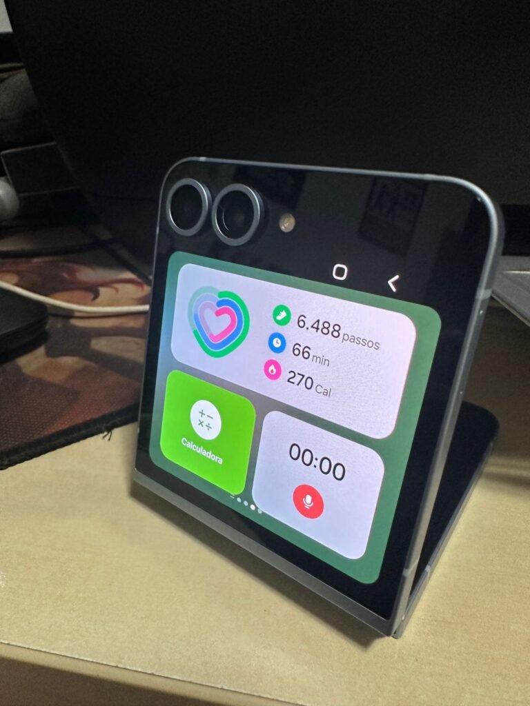 tela de 3,4 polegadas Super AMOLED