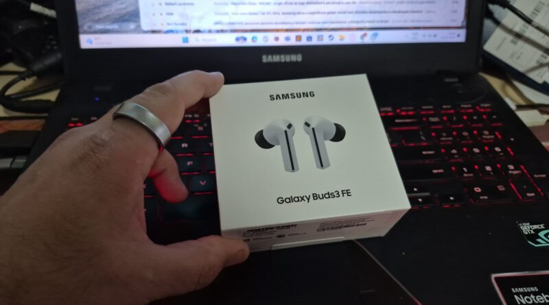 Samsung Galaxy Buds3 FE – O Essencial com Cancelamento de Ruído e Toque de IA