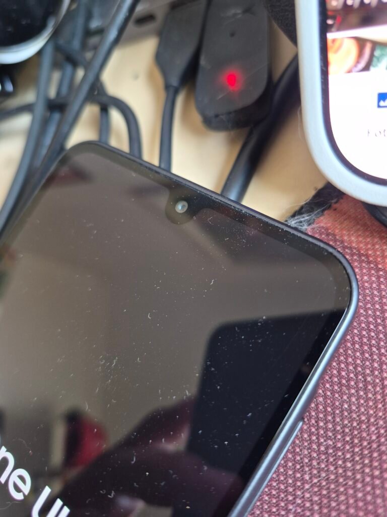 tela de 6,7 polegadas Super AMOLED