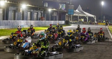 As disputas do AKSP Interlagos Trophy são constantes em todas as categorias (Foto: Emerson Santos)