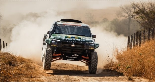 Guiga Spinelli e Paulo Fiuza seguem na quarta colocação da classificação geral dos carros com a Triton Ultimate Racing