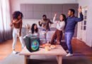 Philips lança caixa de som com 10 horas de bateria, iluminação e microfones sem fio